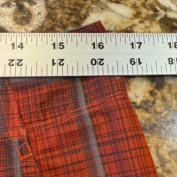 Columbia Men’s Size 32 x 11 Red Plaid Swimsuit Trunks with Omni-Shade - Picture 10 of 10